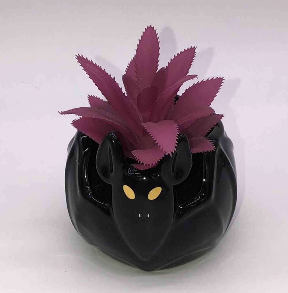 Target Hyde & Eek 2020 Black Bat Faux Succulent Planter Purple Plant NEW